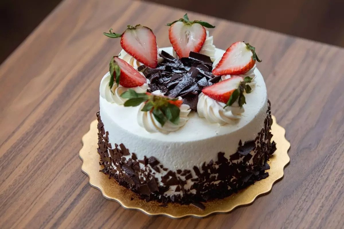 Best Vancouver Bakery for Yummy Baked Goods